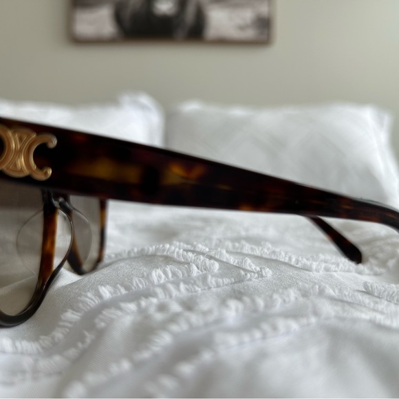 Celine Sunglasses Large Cat Eye Tortoise Shell - Picture 3 of 7